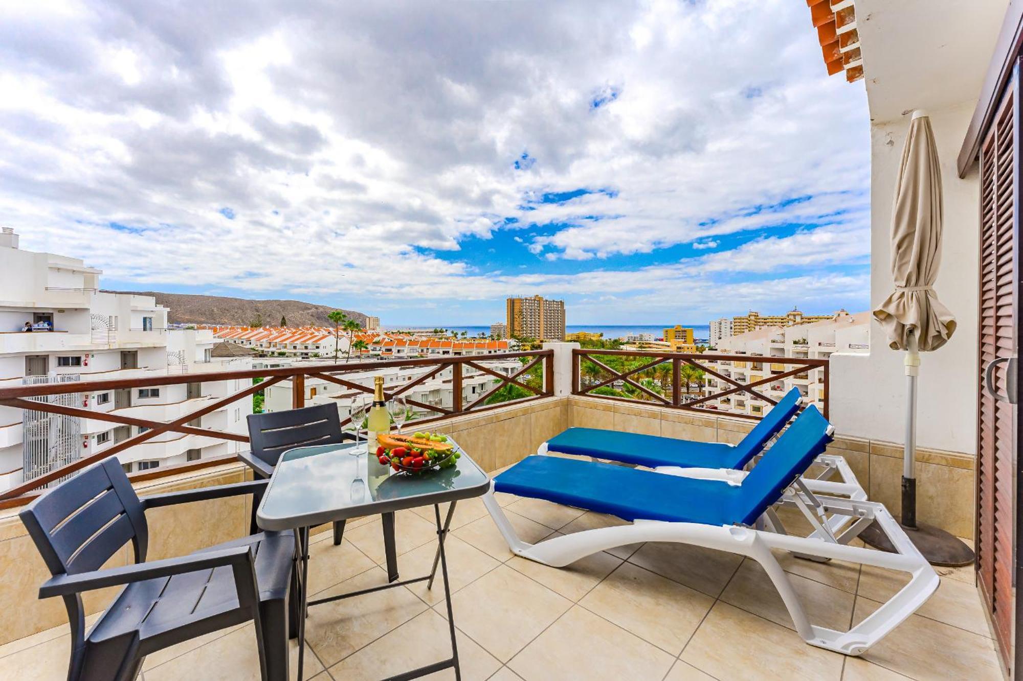 Blue Cristianos By Welcome Tenerife Los Cristianos  Extérieur photo